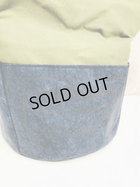 画像2: タイベック   ×   帆布（よもぎ） (2)