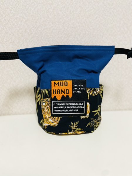 画像1: ブルー×虎 (1)