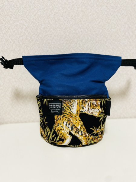 画像2: ブルー×虎 (2)